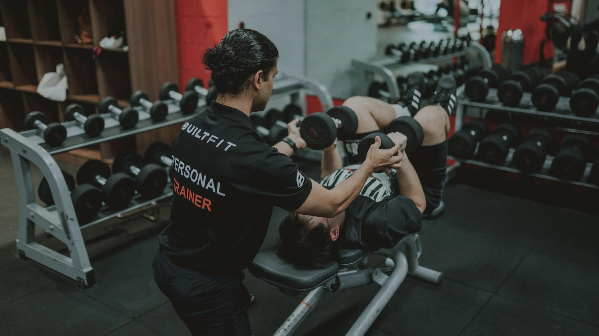 Comparison of personal training and gym membership options in Dubai Comparison of personal training and gym membership options in Dubai